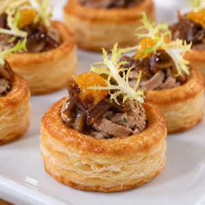 DUCK LIVER MOUSSE & CARAMELISED ONION VOL-AU-VENT | 鴨肝醬焦糖洋蔥酥盒